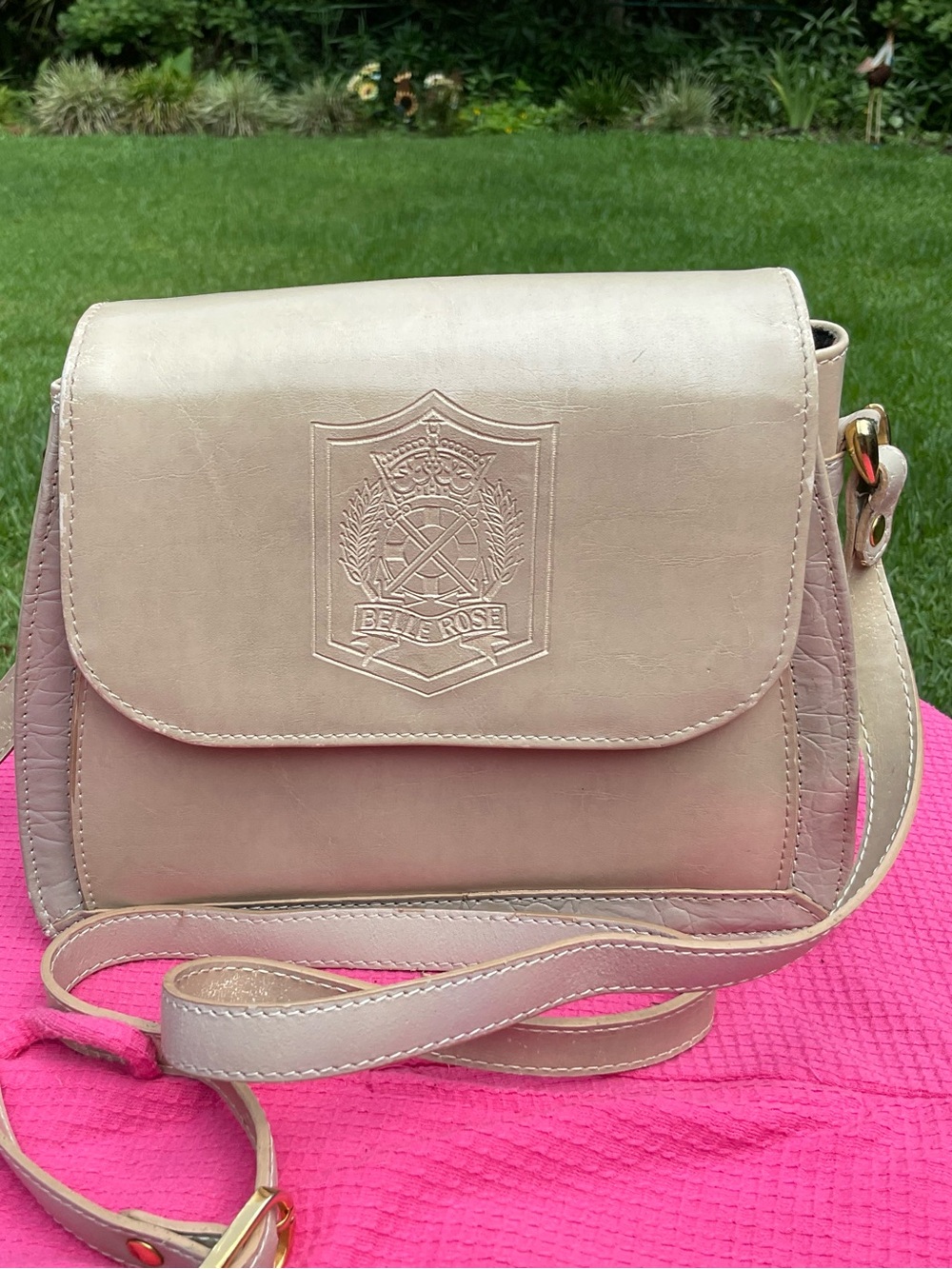 Vintage Belle Rose Leather Crossbody Bag Old Money Equestrian‎ Structured Taupe